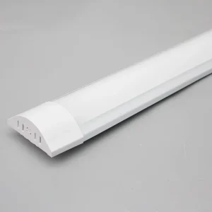 Custom Iron/PP/PC 8/9/18/28/36/45/72W 1/2/3/4/5/8Ft LED Tube Light with Facoty Price