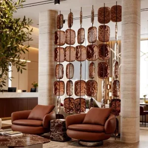 Custom LED Illuminated Glass Room Divider Gold Metal Freestanding Partition Lamp for Luxury Hotel Lobby Villa Restaurant