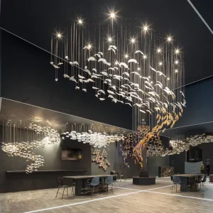 Custom Large Feather Art Glass LED Pendant Light for Villa Hotel Lobby Banquet Hall Decoration