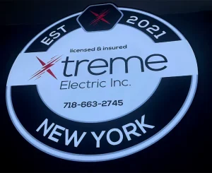 Custom Round Irregular Shape LED Light Box Printed Logo Acrylic Wall Mount Business Advertising Sign