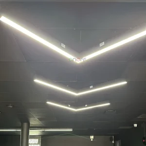 Customized Arrow Shape LED Batten Light Seamless Connection Linear Ceiling Pendant Light for Gym