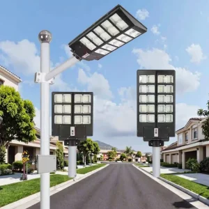 Energy 2000w 10000w 400w 30w 150w Led Streetlight Outside Light Vertical Pole All in One Solar Street Lamp With Motion Sensor