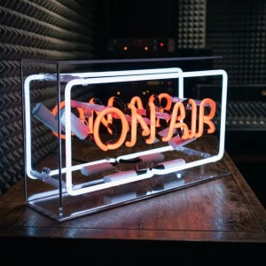 Energy Saving Custom Factory Air Illuminated Neon Box LED Light Display Acrylic Signs for Advertising