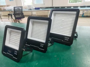 Flood Light for Football Field Waterproof IP66 LED Floodlight 6000K 120 Beam Angle Aluminum Housing Warehouse