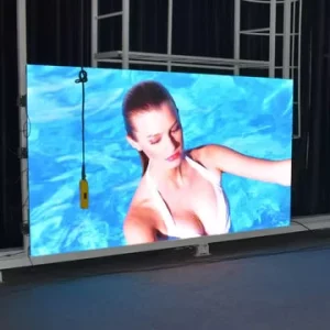 Full Color IP65 Indoor Outdoor LED Wall Advertising Screen Panel with P4 SMD 5500cd Brightness 3-Year Warranty