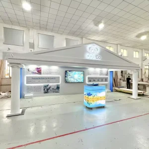 Greek-Roman Style Trade Show Booth Reusable Modular Wooden Booth Curve Lighted Reception Desk Expo Booth