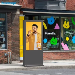 High Brightness Advertising Display for Bus Stop 55 Inch 622A IP65 Outdoor LCD Kiosk