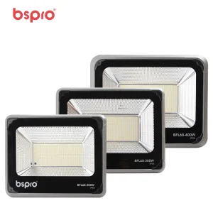 High Brightness Metal Iron Solar Floodlight Outdoor Waterproof LED Solar Powered Lamp for Garden Pathway Security Lighting