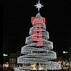 IP65 Commercial Waterproof LED Decorative Tree Motif Lights for Malls Streets Business Events
