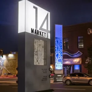 Illuminated Outdoor Pylon Sign 3D Acrylic Logo Weatherproof Customizable Design Wayfinding Light Box