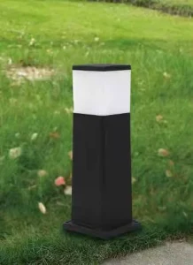 Integrated Solar Street Light Pole with Garden LED Light IP65 Rated Fast Outdoor Delivery