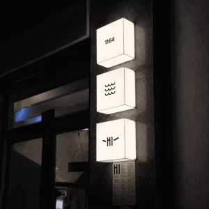 LED Light Box Sign Custom Advertising Display Wall Mounted Logo Sign for Shop Restaurant Cafe and Bar