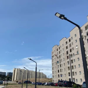 Low Price Public Parking Lot Lighting 80W LED Street Light with Daylight Sensor