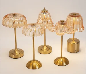 Luxury Romantic Glass Crystal Decorative Table Lamp Creative Bedroom Bedside Lamp High End American Style Luxury Night Light