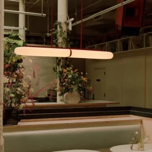 Minimalist Long Strip LED Pendant Light Chandelier Adjustable Height for Hotel Restaurant Cafe High-End Commercial Room Interior