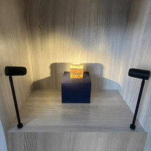 Modern Jewelry Showcase COB LED Spotlight TRIAC Dimming 10-40 Zoom CRI>93 for Museum Display Track Lights