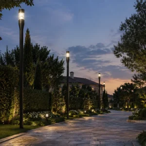 Modern LED Garden Light Outdoor Waterproof Courtyard Lamp for Villa Yard Landscape Pathway Lighting
