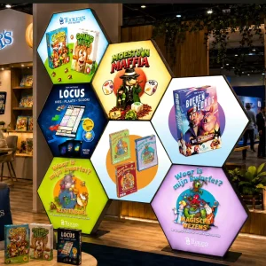 OEM Custom Logo Light Box Factory Round Hexagonal Triangle Brand Sign Aluminum Frame Wall Mounted for Retail Store Museum