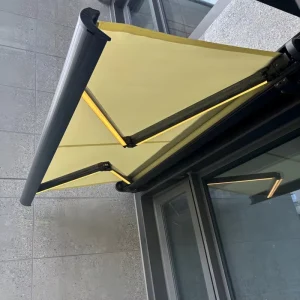 Outdoor Folding Arm Heavy Duty Awning Full Cassette Retractable Awning Tent Motorized With Remote Control