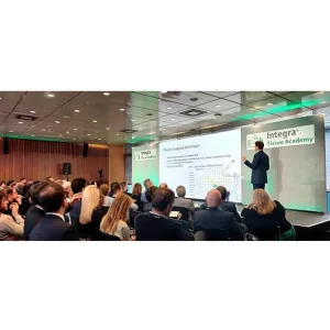P2.0 Indoor Fixed Installation LED Display Ultra Slim Seamless for Conference Center Hotel Lobby School Lecture Hall