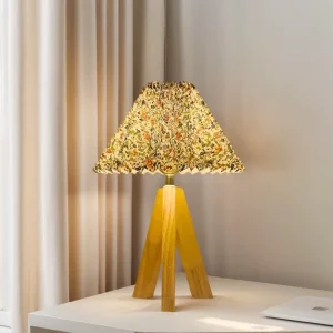 Retro Ceramic Table Lamp LED Night Light Bedroom Bedside Lamp Girly Atmosphere Lamp Suitable for Home Decoration