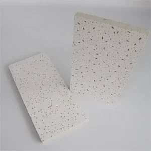 Suspended Acoustic Wood Ceiling Tiles 603X 603mm Rustic Grain Texture Sound Absorbing Mineral Wool Ceiling Panel for Interior
