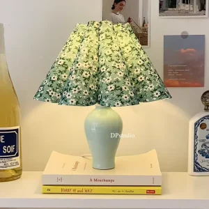 Vase Shape Small Ceramic Desk Lamp Petal Lampshade Bedside Decorative Lamp Nordic-style Ambient Lighting Night Lamps