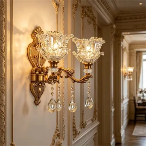 Vintage European Crystal Wall Lamp Antique Brass Carved Wall Sconce Glass Shade for Bedroom Living Room Villa