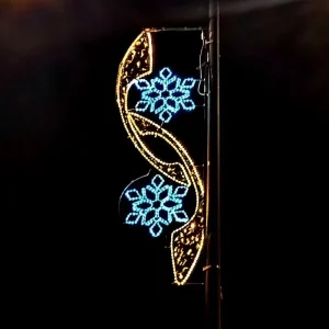 Waterproof LED Christmas Pole Decoration Street Motif Light Commercial Outdoor Holiday Landscape Display